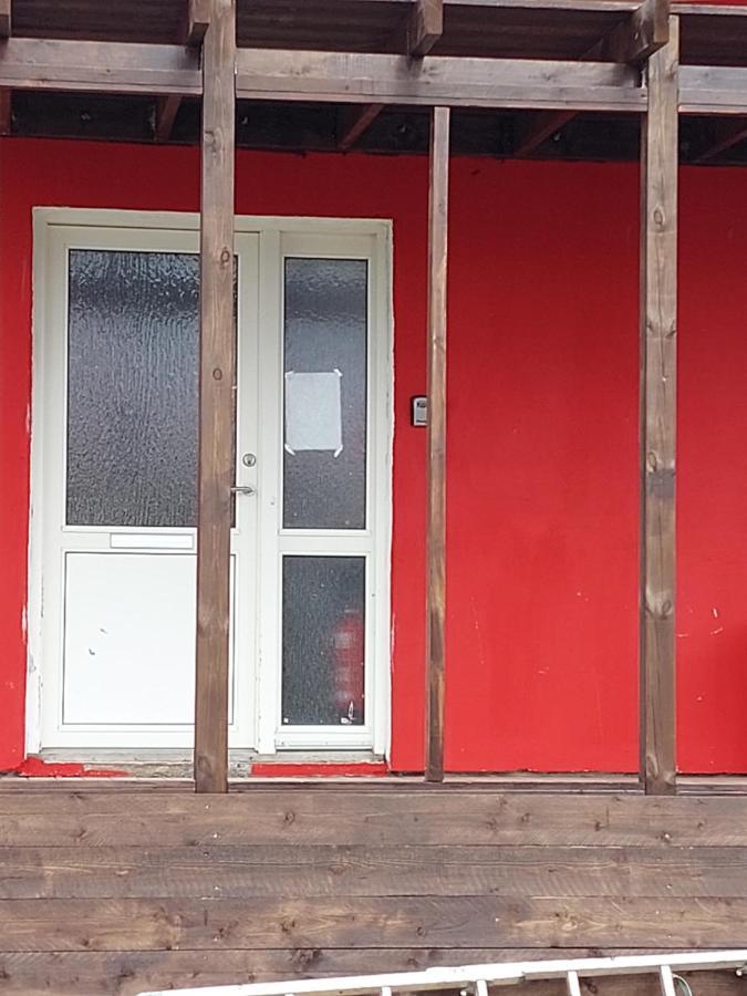 The Red House Near The Sea Διαμέρισμα Njarthvik Εξωτερικό φωτογραφία